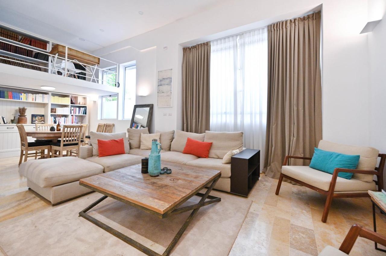 Apartamento The 3br Library In Neve Tsedek By Holyguest *