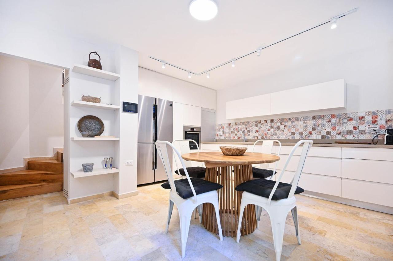 Apartamento The 3br Library In Neve Tsedek By Holyguest Tel Aviv