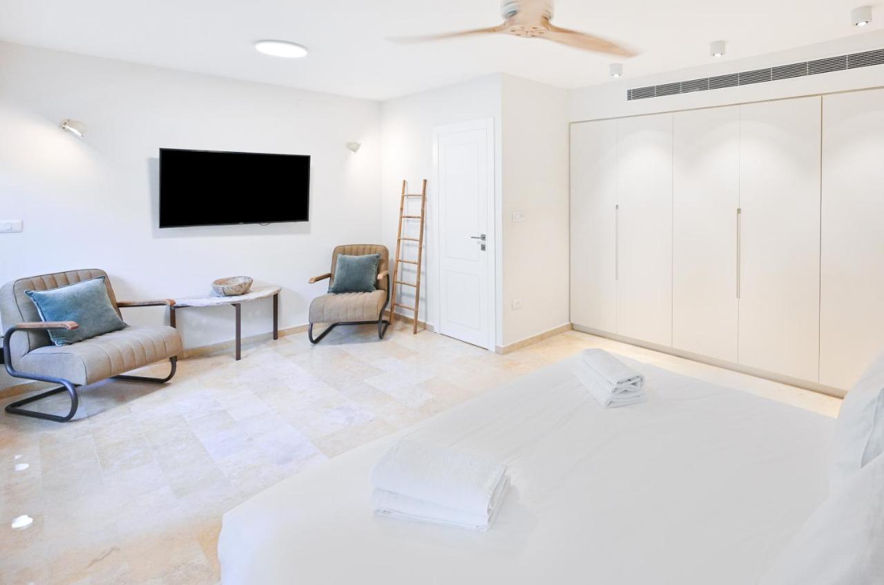 The 3br Library In Neve Tsedek By Holyguest * Tel Aviv
