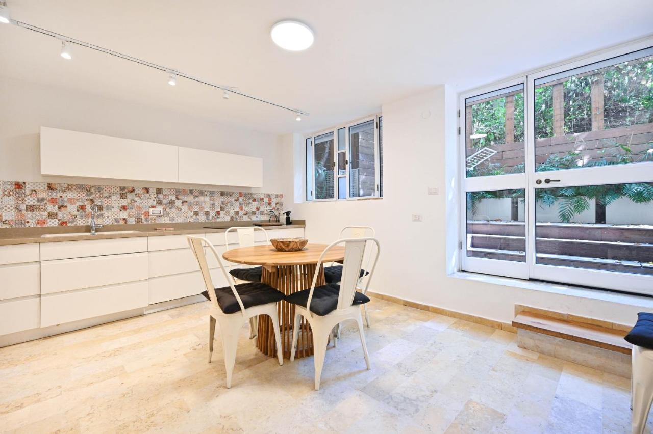 The 3br Library In Neve Tsedek By Holyguest Apartamento *